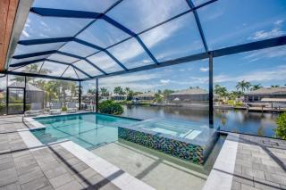 CoralVilla Twenty Two - modern, pool & spa, water view, boating, TV - 5