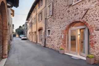 Bohemia Apartment - 8