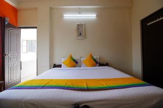 Home Away From Home Picket - 0