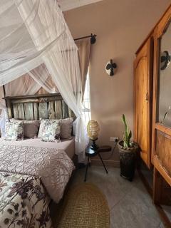 Meru Nest Arusha Bed & Breakfast - 4
