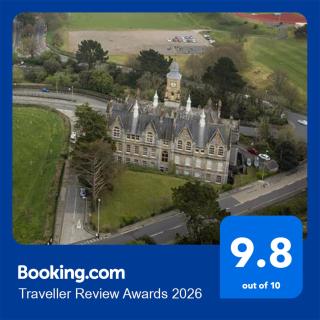 Luxury 1 Bedroom Duplex with Free Parking - 6