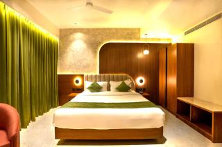 The Crystal Palace - 9