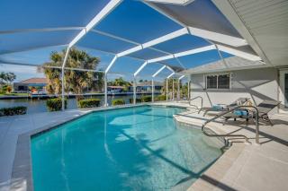 CoralVilla Sunset Avenue-modern, pool table, spa, pool, boating, water view - 9