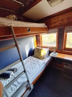 The Red Caboose Train Carriage - McGregor - 6