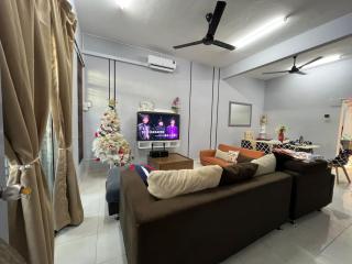 Mount austin AUSTIN CREST 12PAX 4bedroom 4bathroom - 7