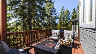 Sparrow by AvantStay Modern Mountain Retreat w Hot Tub Pool Table Games - Truckee - 8
