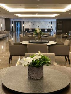 Stylish 1BR Air Residences Wifi & Netflix - 2