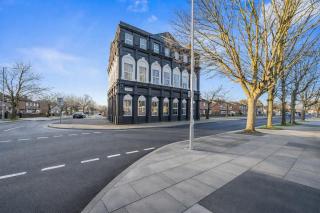 Comfortable 2BR Flat - Sleeps 6 - Ideal City Stays - 9