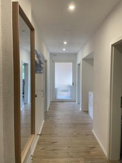 6-Personen Apartment mit großem Parkplatz, Küche & WLAN ideal für Monteure und Familien - 4