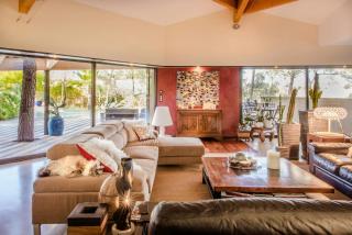 Japanese-Inspired Villa Facing Pic Saint-Loup - 7