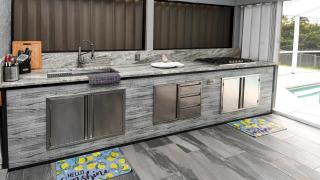 Talita Canal Home Heated Pool fanced Yard - 3