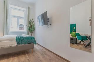 Nice 1-BR Apartment in a Central, Handy Location - Wien - 9