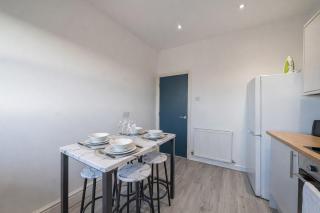2BR Flat - 4 Beds Sleeps 7 - Trinity Vaults - 5
