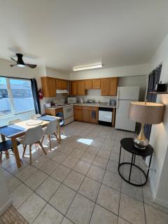 Spring Training Special Comfy 3 Bedroom - 5