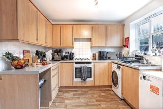 2BR House Hot Tube Airport A38 A50 Parking - 2