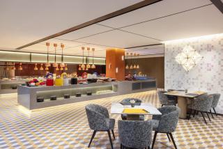 voco Suzhou Guanqian Street by IHG - 9