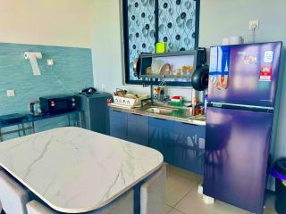 Elegant 3BR Luxury City View Comfortable for 10 - 3