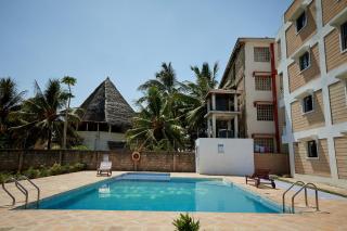 Beachside 2 bedroom apartment in Diani - 6