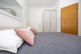 Double bedroom in center - 6