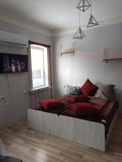 Апартаменти біля стадіону Ворскла Є Світло - 8