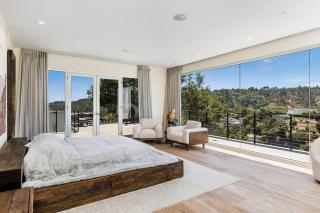 Spacious 4BR Retreat with Private Pool, Pool Table and Fast Wi-Fi Sleeps 9 Quiet Clinton Location - 7