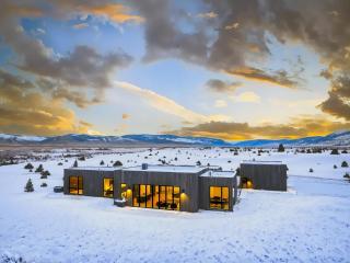 Yellowstone Valley - Hot Tub Fireplace Mountain View - 0