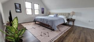 Duplex 15 mins from Time Square! - 7