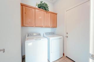 Desert Oasis | King Bed | PVT Pool | Fire Pit-WiFI - 8