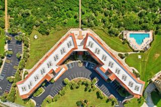 Oceanfront condo with large patio, direct water access, pool, central AC, & W/D - 9