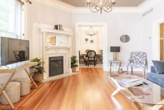 Posh 4 floor Soulard Family Home ABODEbucks - 9