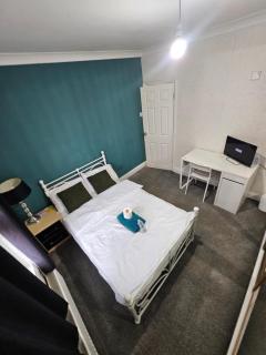 Stylish Guest House in heart of Dartford Central - 8