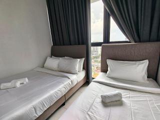 Urban Suites Georgetown Penang - Sea View & Georgetown View - High Floor - Exclusive & Cozy Stay - 2