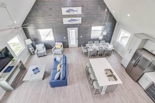 High-End 6 Bedroom I Heated Pool I Mins to Beach! - 7