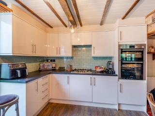 Hook & Hatchet - Uk48201 - 4