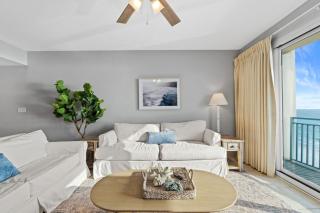 Sterling Breeze 607 | Gulf-Front 3BR Condo | 6th Floor Balcony, Infinity Pool, Direct Beach Access - 3