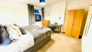 Lovely Spacious 2-Double Bedroom Garden Maisonette - 7