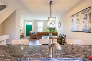 Cozy & Modern Soulard 4BR & Game Room ABODEbucks - 2