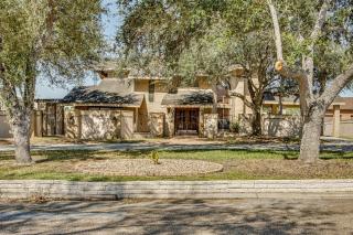 Pool and Game Room Waterfront Harlingen Home - 2