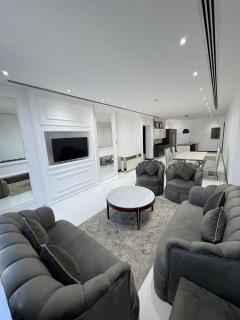 شقة فخمة بإطلالة بحرية في امواج - 6