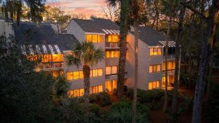 Treetops 4904 by AvantStay Hilton Head Condo Balcony Shared Pool Tennis Court Near Beach and Dining - 7