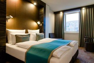 Motel One Berlin-Bellevue - Berlin - 2