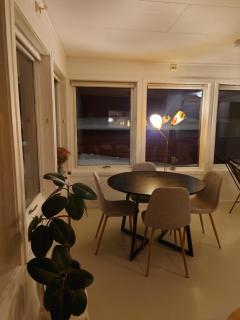 Comfortable Apartment with Easy Airport & City Access - 4