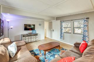 Home 2 Mi to Cedar Creek Lake Bring Your Pets! - 6