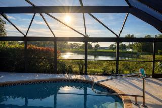 PGA Gated, Golf, Pool, Lakeview, Couples, Families, Sleeps 8 - 8