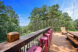 Stairway to Heaven Hot Tub Deck Sleeps 18 - 9