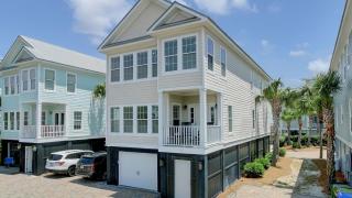6 10th Avenue by AvantStay Steps to the Beach Pool 2691 sqft - Mount Pleasant - 8