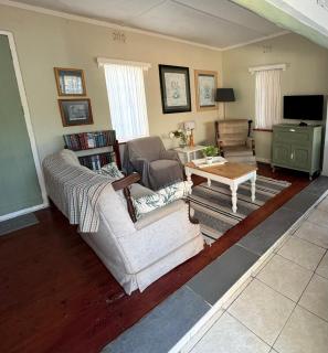 Wiltshire Cottage - 2