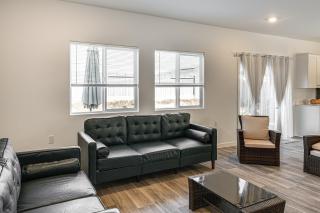 Pet-Friendly Yard! Family Home in Bakersfield - 6