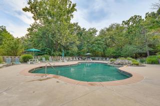 Resort Living on Lake of the Ozarks! Family Cabin - 8