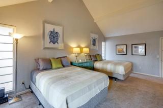 Resort Living on Lake of the Ozarks! Family Cabin - 3